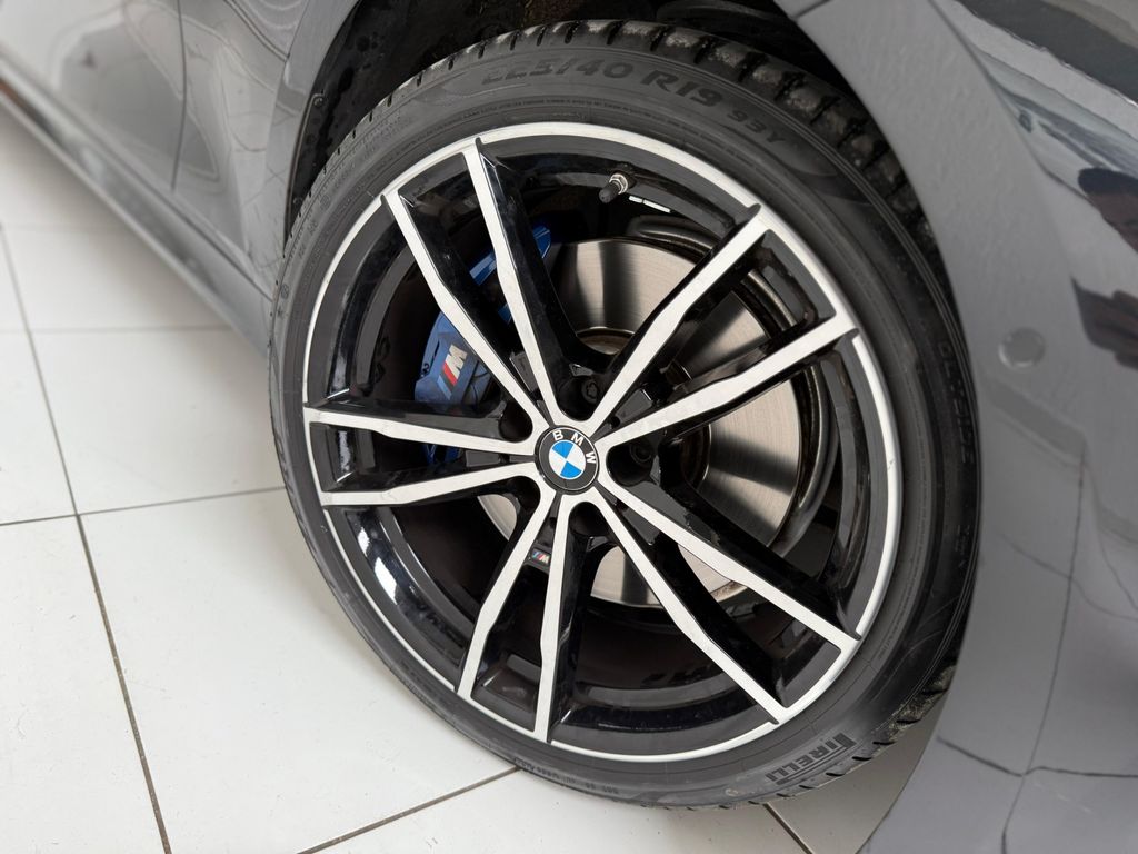 BMW 320iA