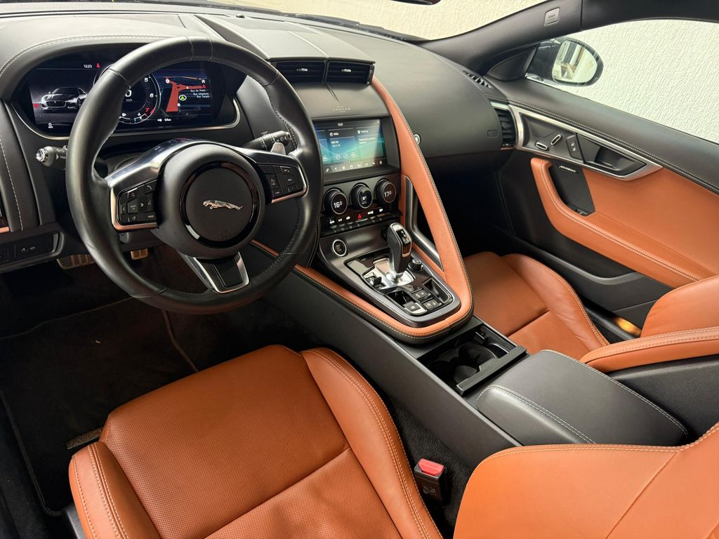 JAGUAR F-TYPE