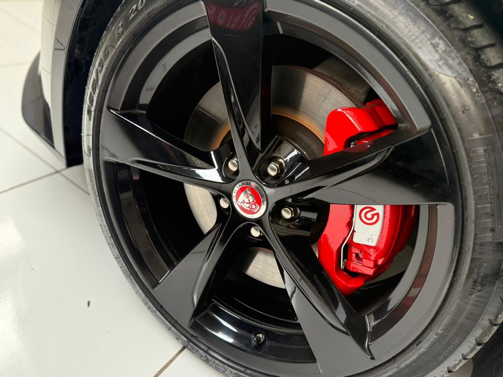 JAGUAR F-TYPE