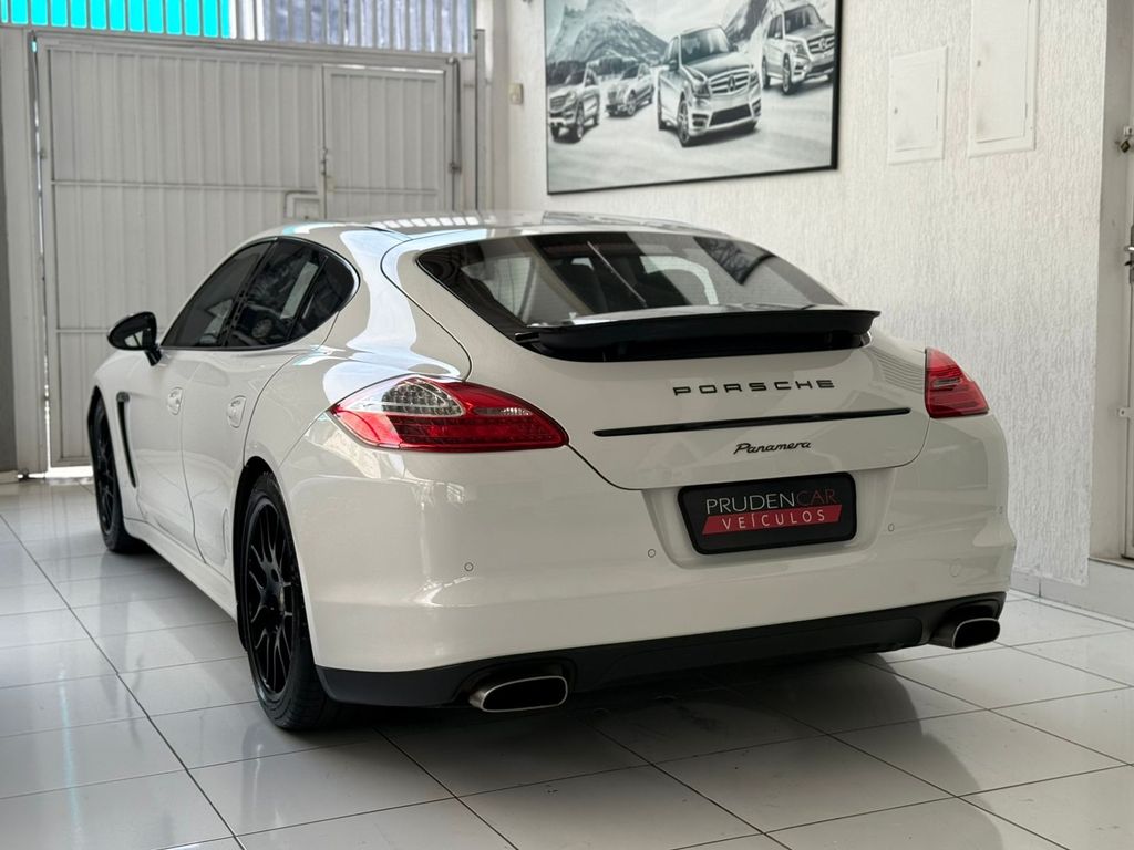 PORSCHE PANAMERA