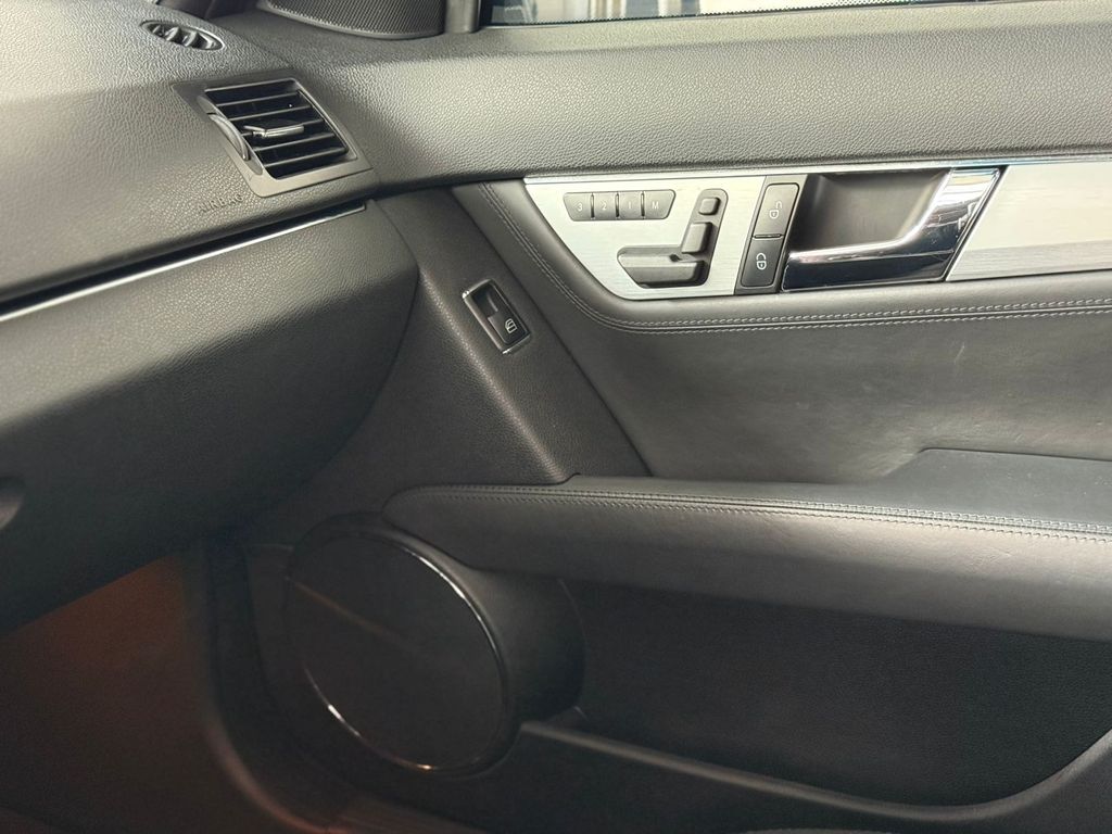 Mercedes C-63