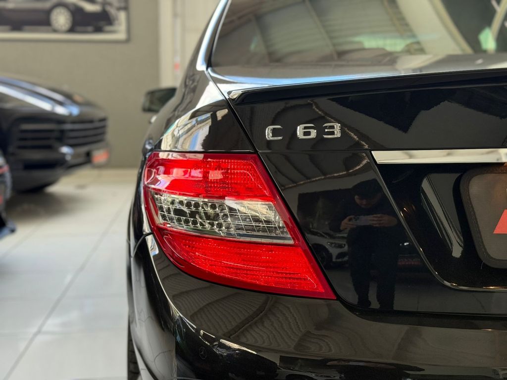 Mercedes C-63
