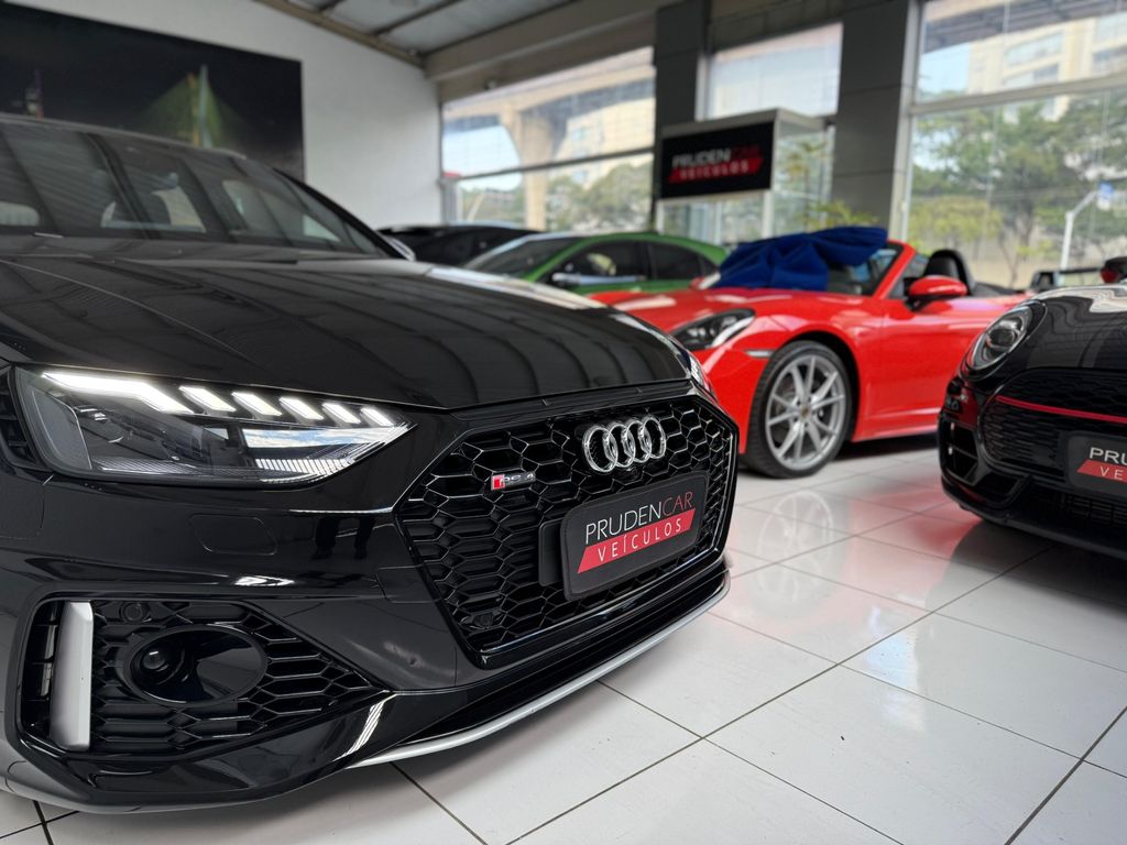 AUDI RS4
