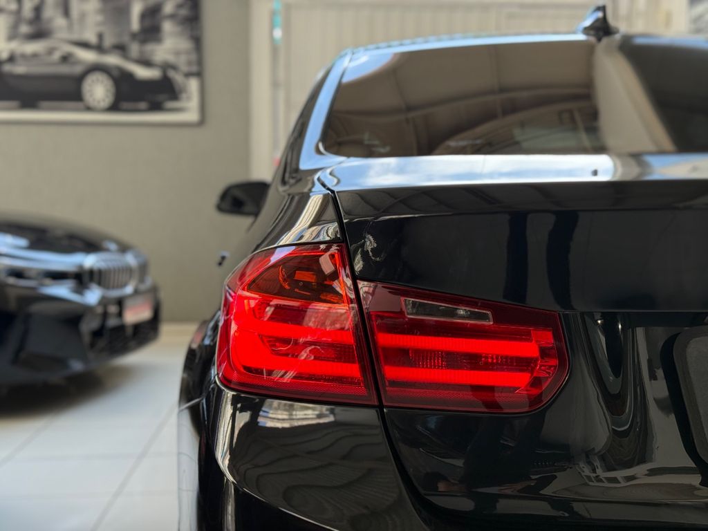 BMW 320iA