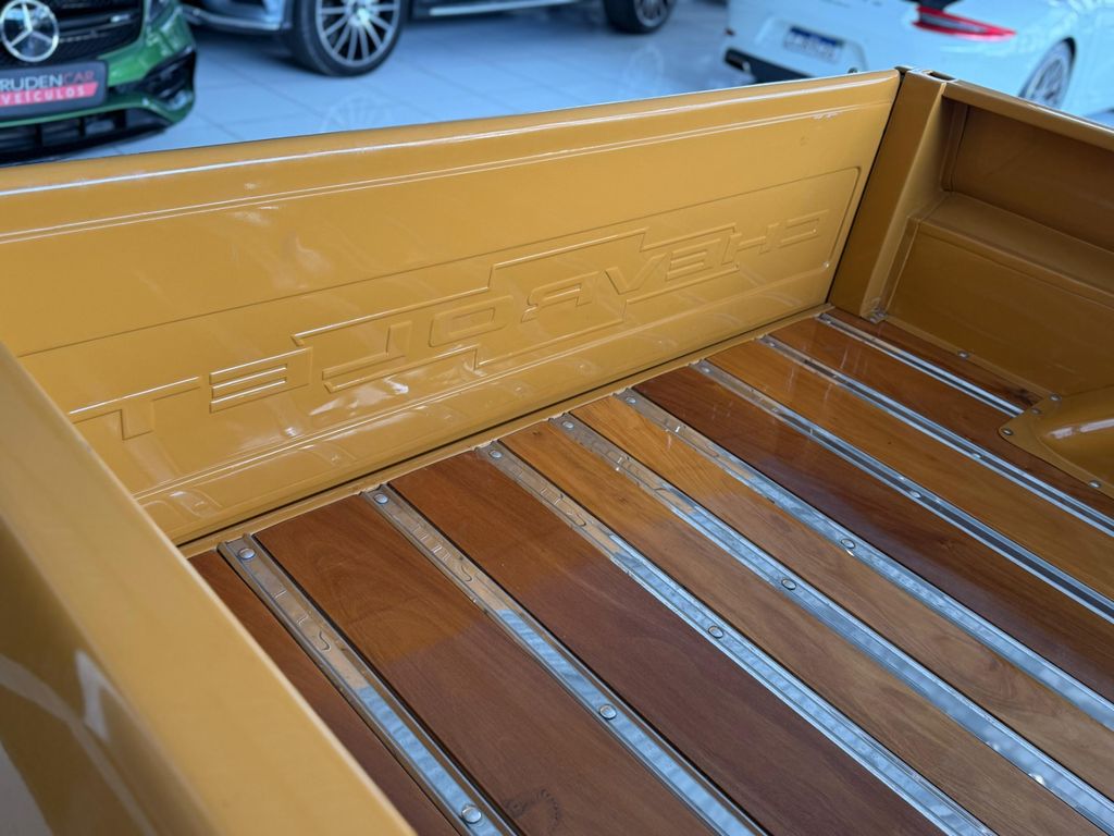 CHEVROLET C10