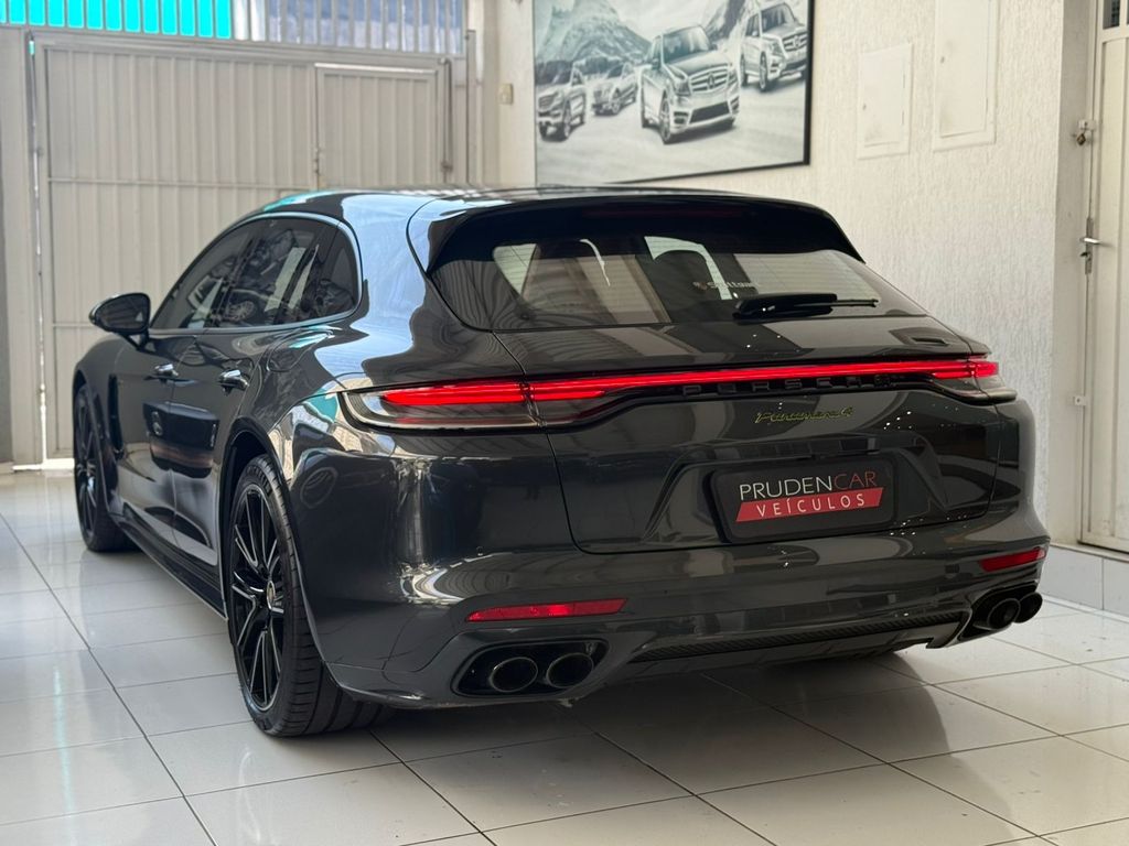 PORSCHE PANAMERA