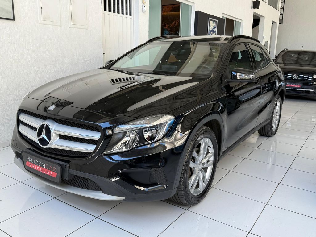 Mercedes GLA