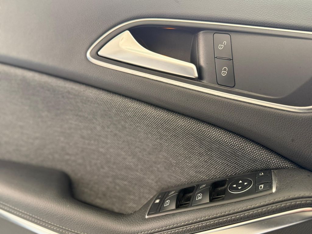 Mercedes GLA