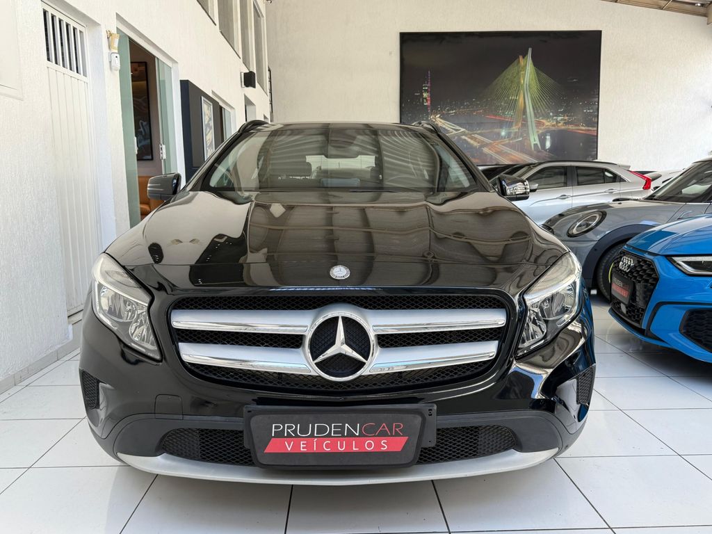 Mercedes GLA