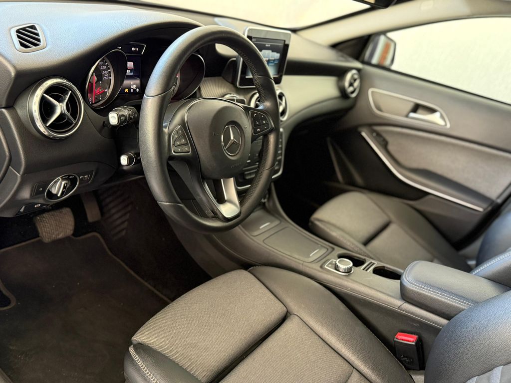 Mercedes GLA