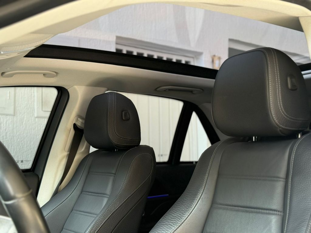Mercedes GLE-400