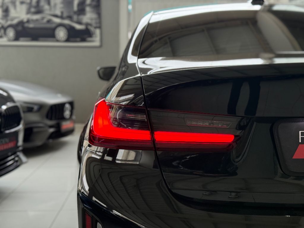 BMW 320iA