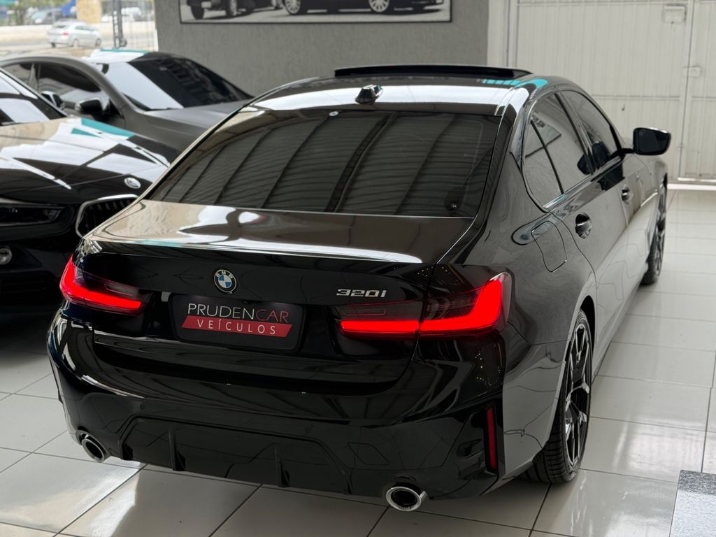 BMW 320iA