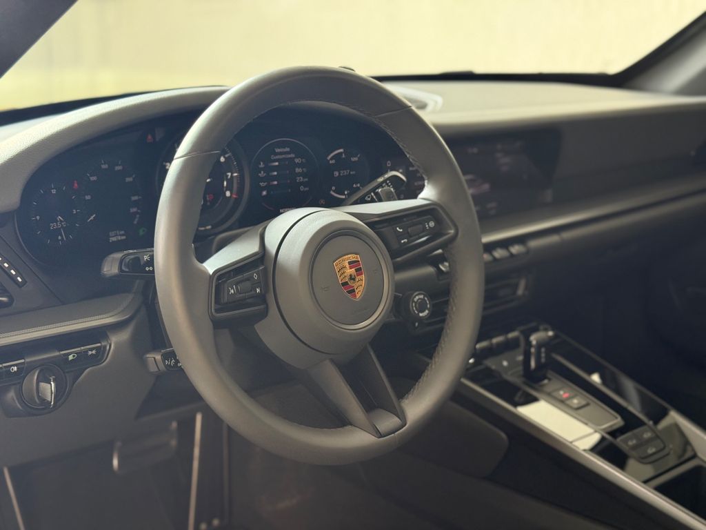 PORSCHE 911
