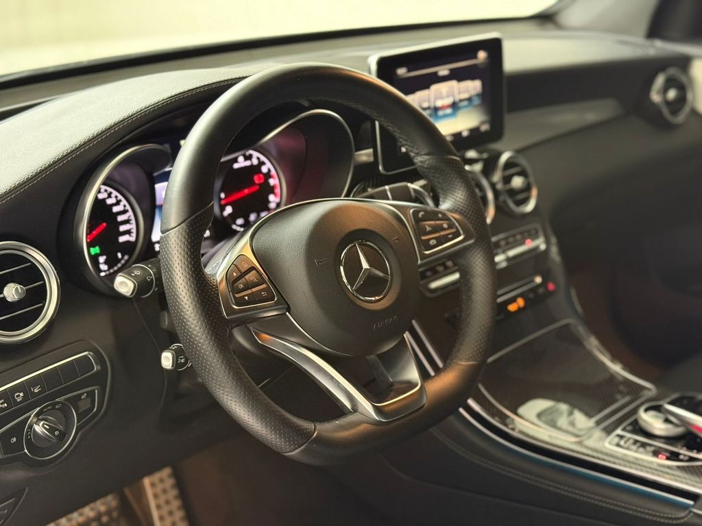Mercedes GLC-43