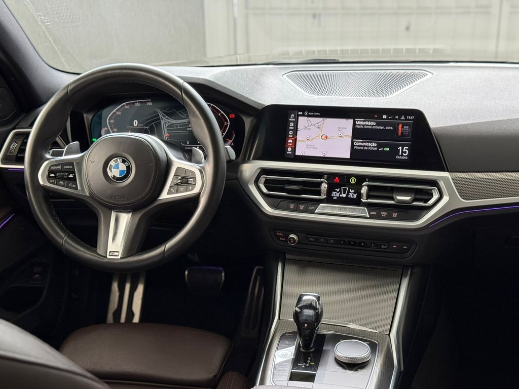 BMW 320iA