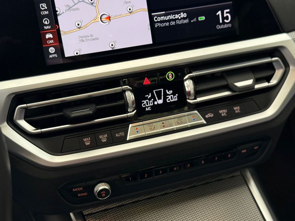 BMW 320iA