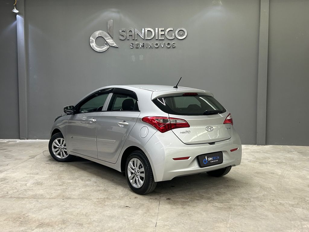 Hyundai HB20 2014