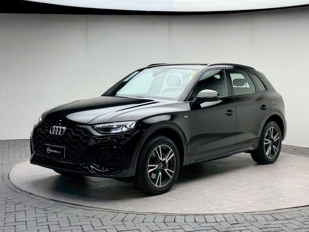 Audi Q5 Perf. Black 2.0 TFSIe S.Tr. Qt (Hib.)
