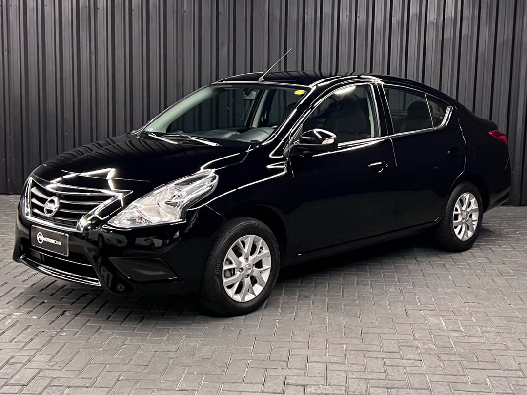 Nissan VERSA SV 1.6 16V FlexStart 4p Mec.