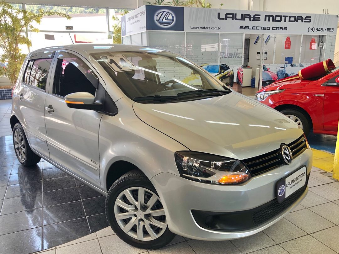 VolksWagen Fox 1.6 Mi Total Flex 8V 5p