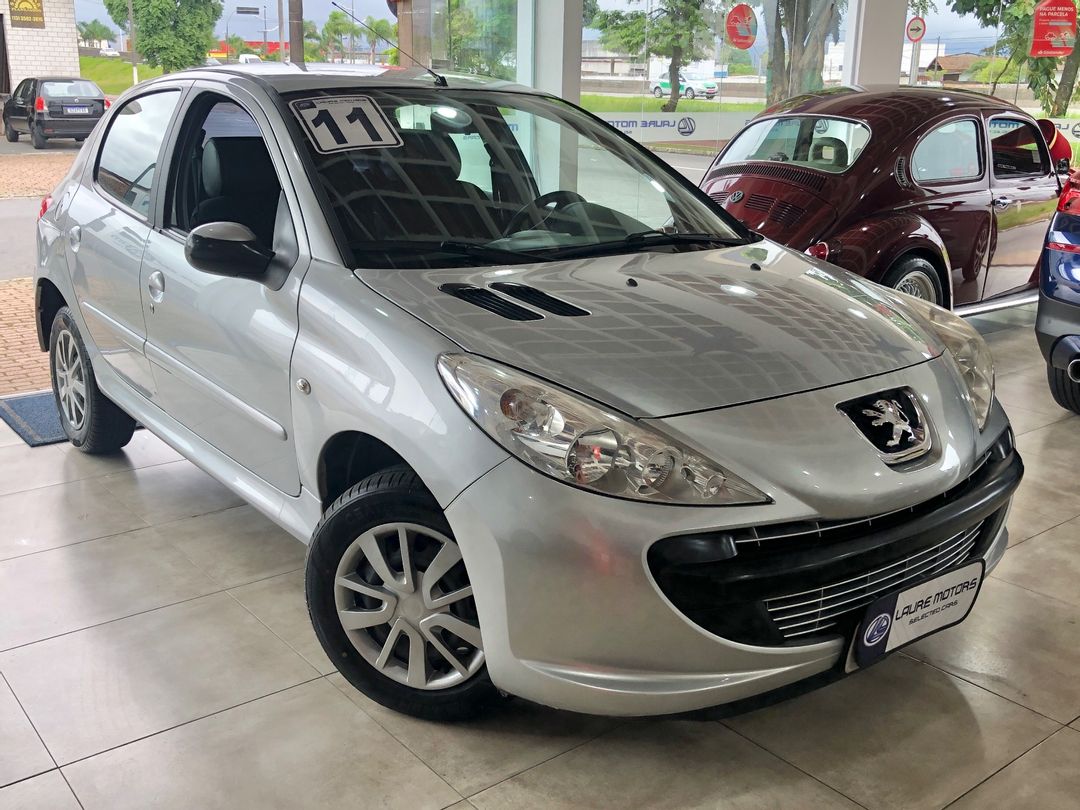 Peugeot 207 XR 1.4 Flex 8V 5p