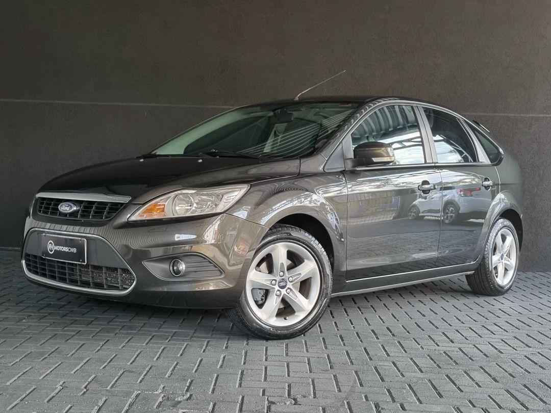 Ford Focus 1.6 S/SE/SE Plus Flex 8V/16V  5p