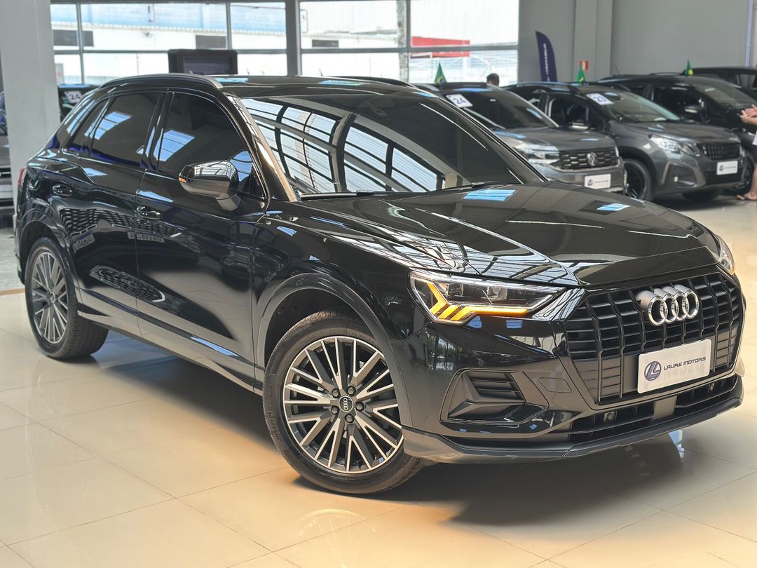 Audi Q3 Black Ed. 1.4 TFSI Flex/Black S-tron.