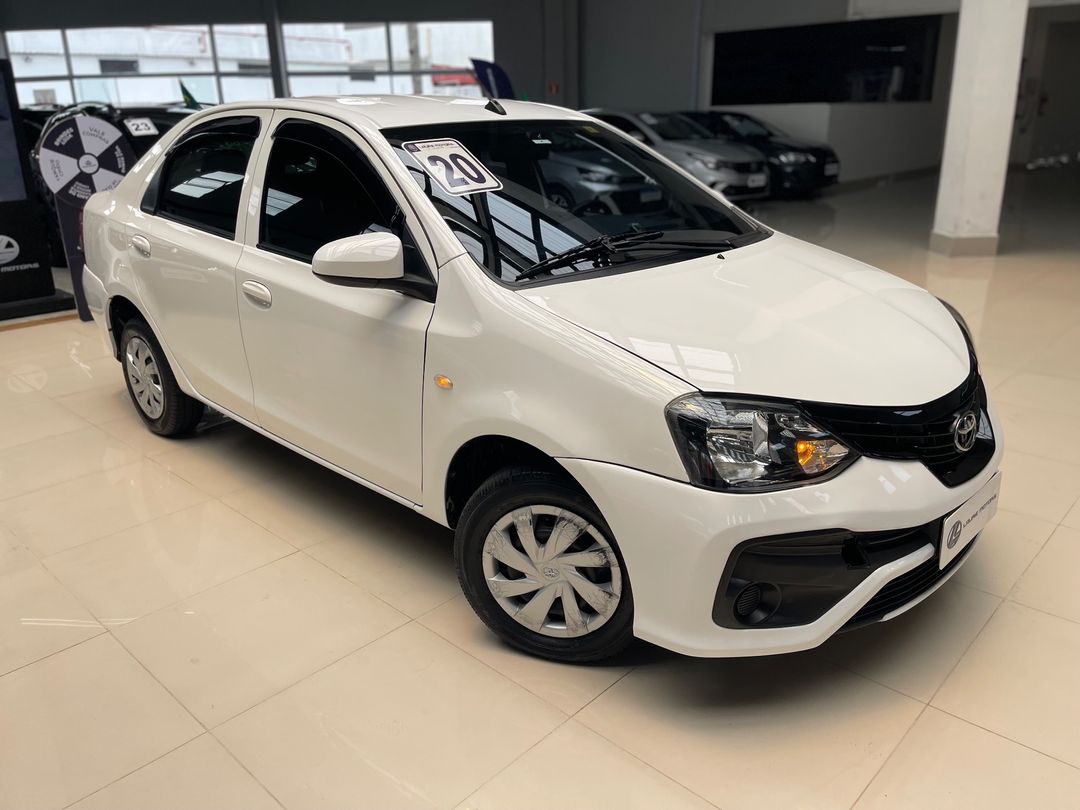 Toyota ETIOS X Sedan 1.5 Flex 16V 4p Mec.