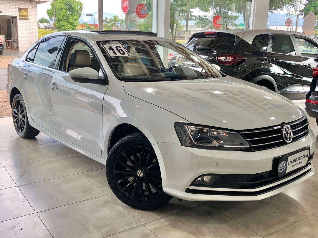 VolksWagen JETTA Highline 2.0 TSI 16V 4p Tiptronic