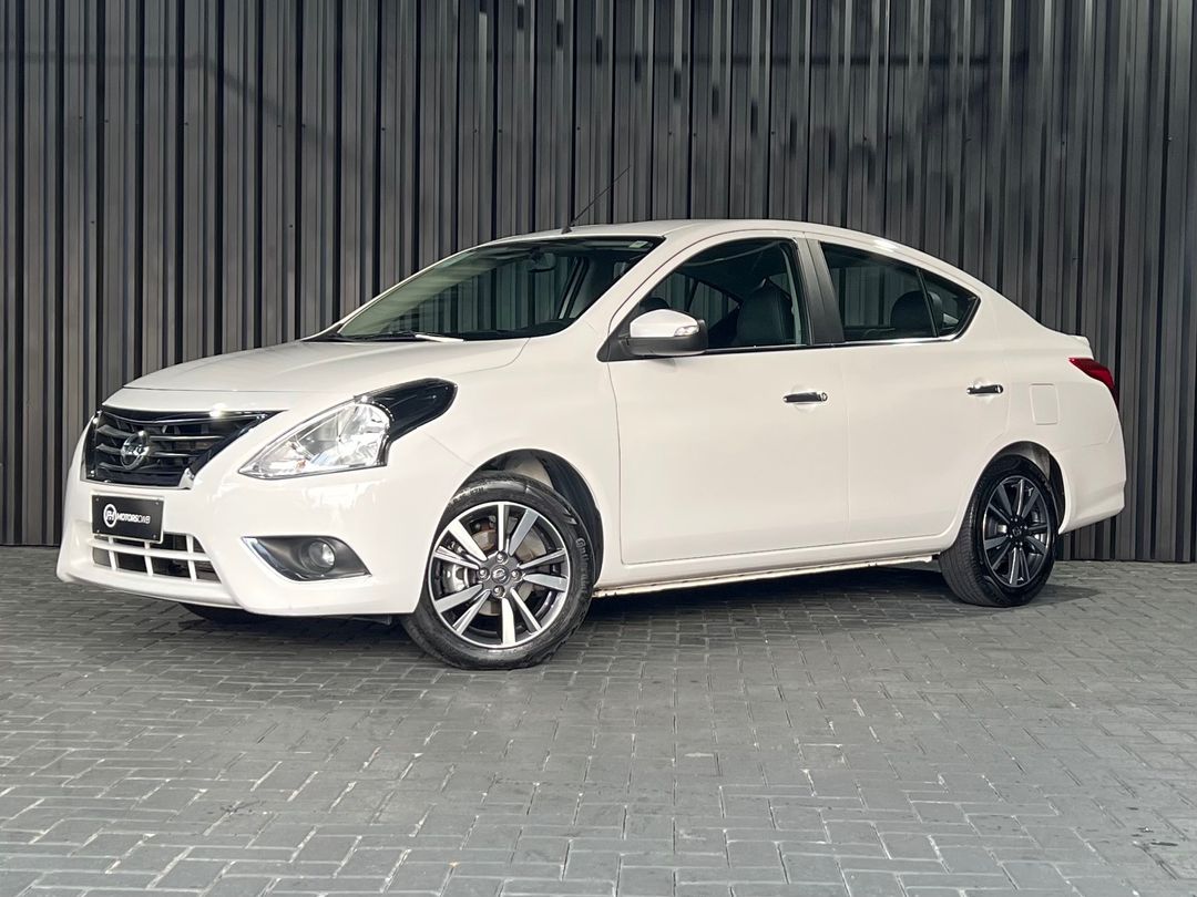 Nissan VERSA SL 1.6 16V FlexStart 4p Aut.