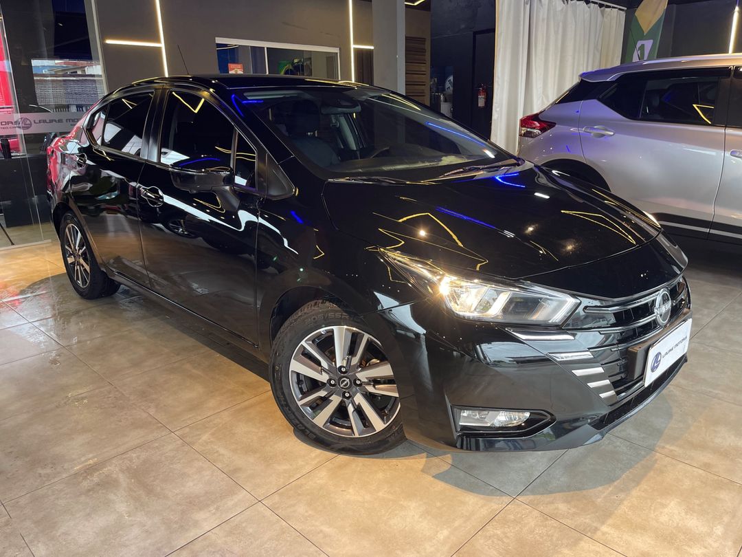 Nissan VERSA Advance 1.6 16V Flex Aut.