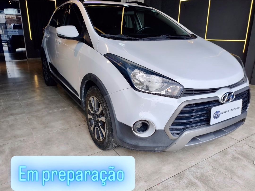 Hyundai HB20X Style 1.6 Flex 16v Mec.
