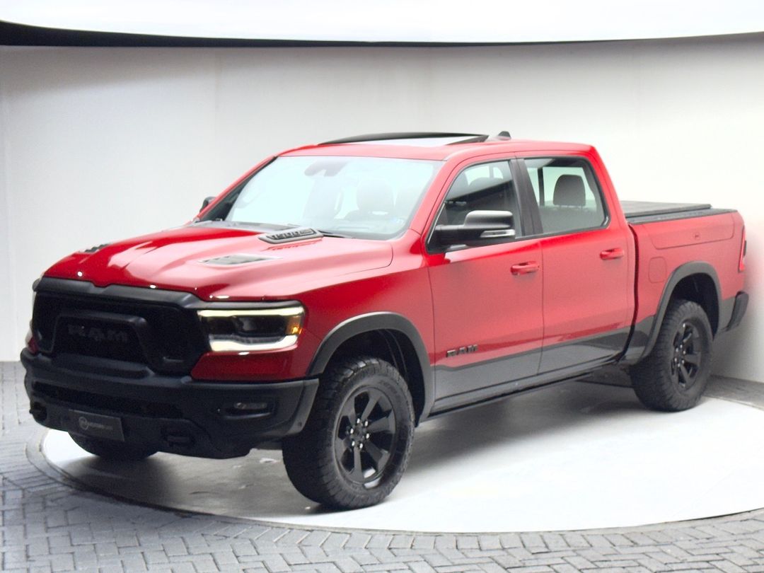 RAM 1500 REBEL 5.7 HEMI CD V8 4x4 Aut.