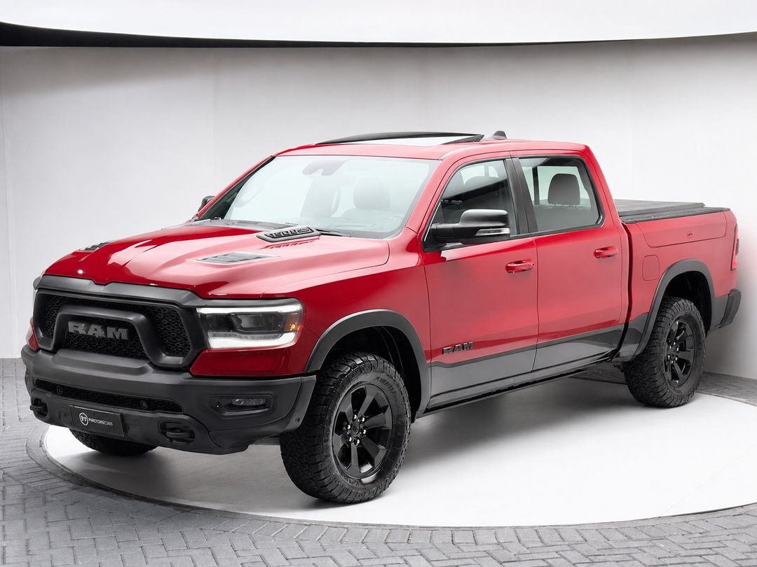RAM 1500 REBEL 5.7 HEMI CD V8 4x4 Aut.