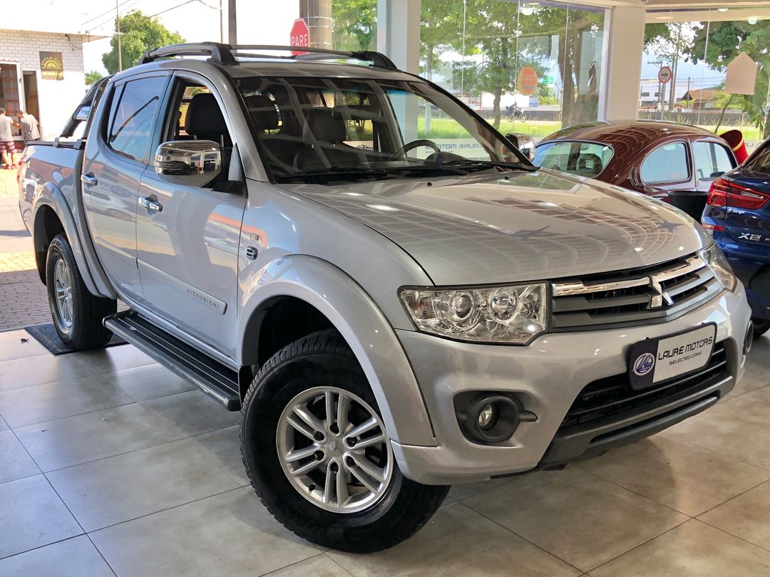 Mitsubishi L200 Triton HPE 3.5 CD V6 24V Flex Aut.