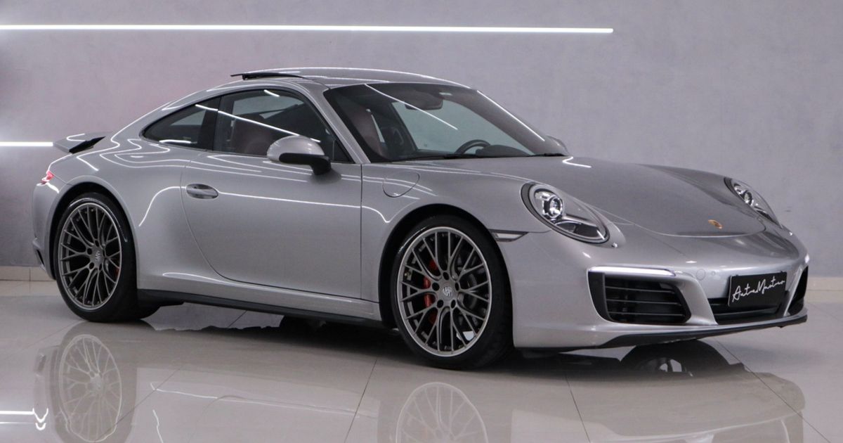 911 (992) Carrera 3.0 Biturbo PDK C/ Opcionais