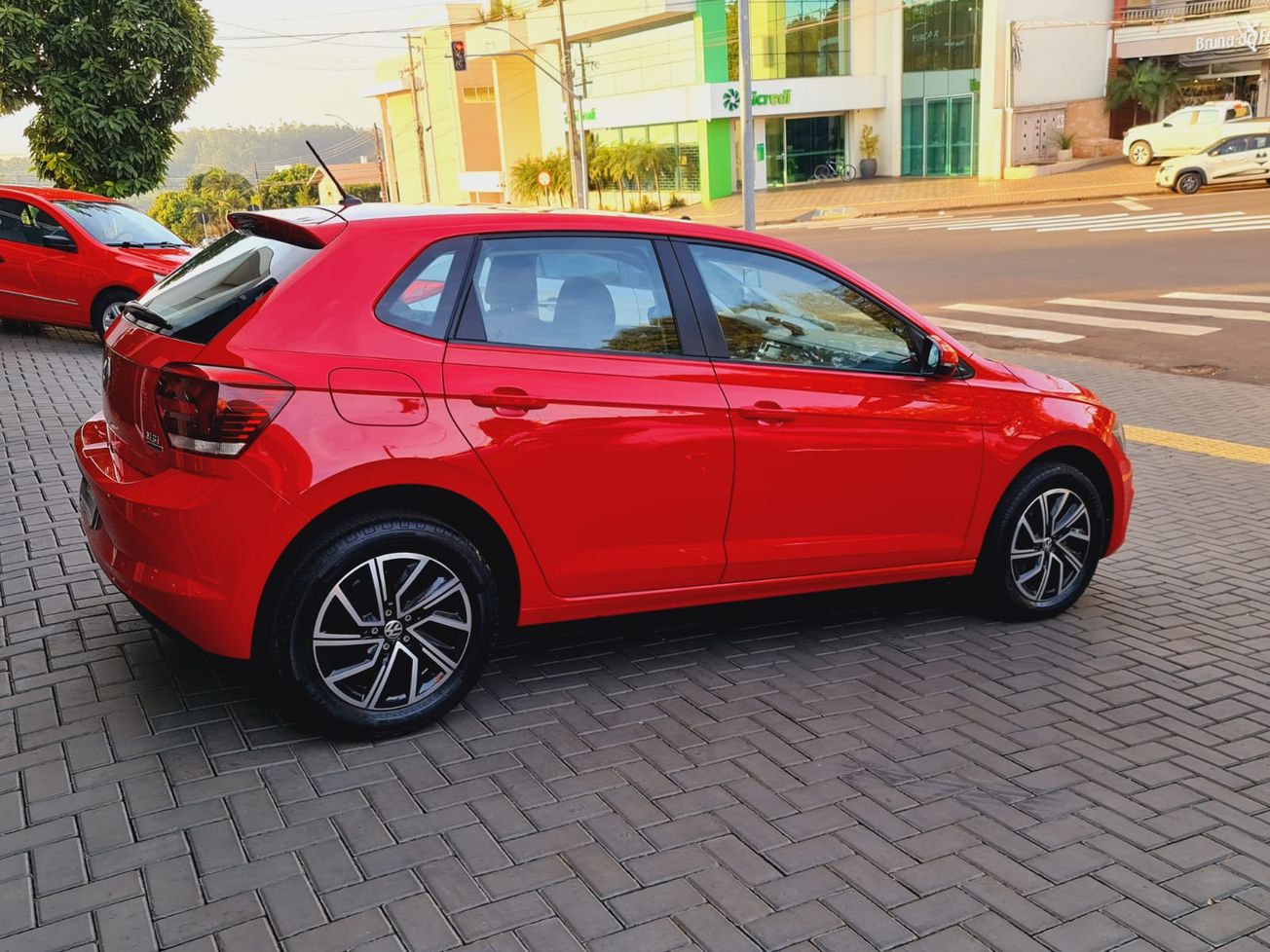 VolksWagen Polo 1.6 MSI Total Flex 16V 5p Aut. Flex 4 portas, câmbio