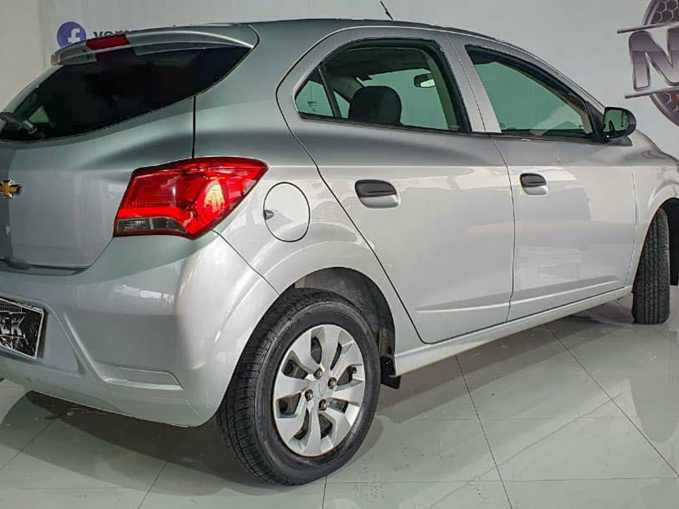 Chevrolet ONIX HATCH LT 1.0 8V FlexPower 5p Mec. Flex 4 portas, câmbio