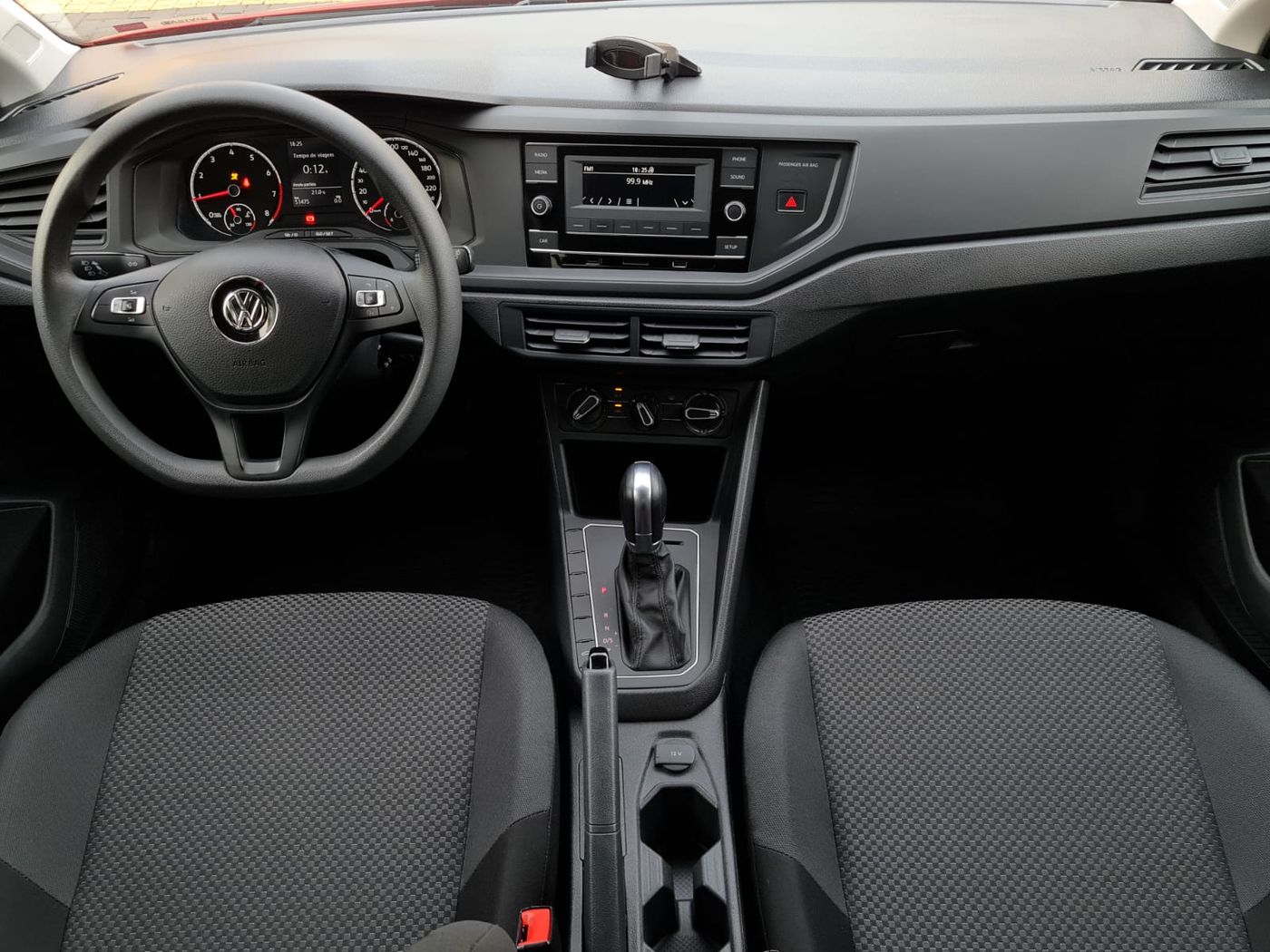 VolksWagen Polo 1.6 MSI Total Flex 16V 5p Aut. Flex 4 portas, câmbio