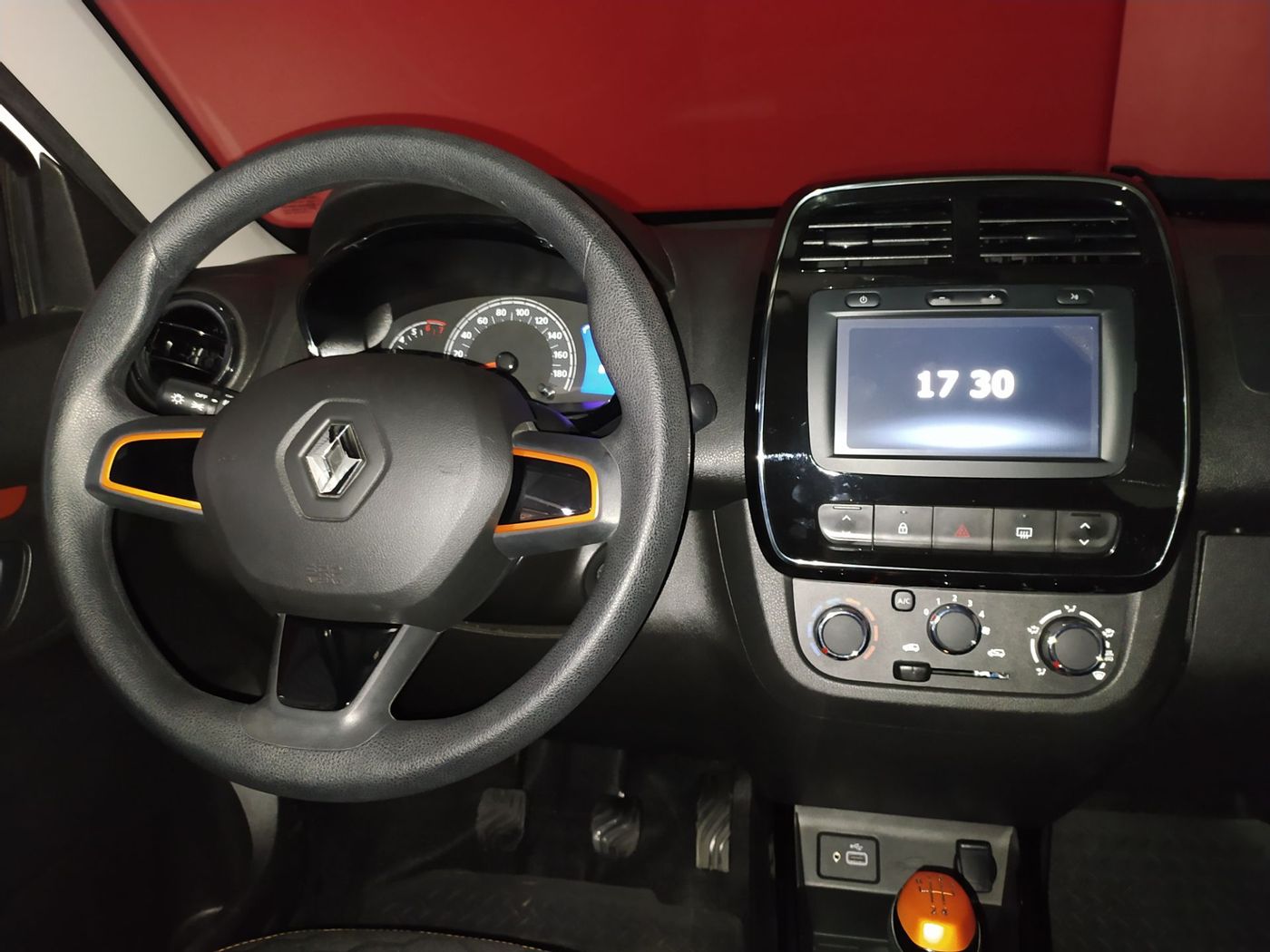 Renault KWID OUTSIDER 1.0 Flex 12V 5p Mec.