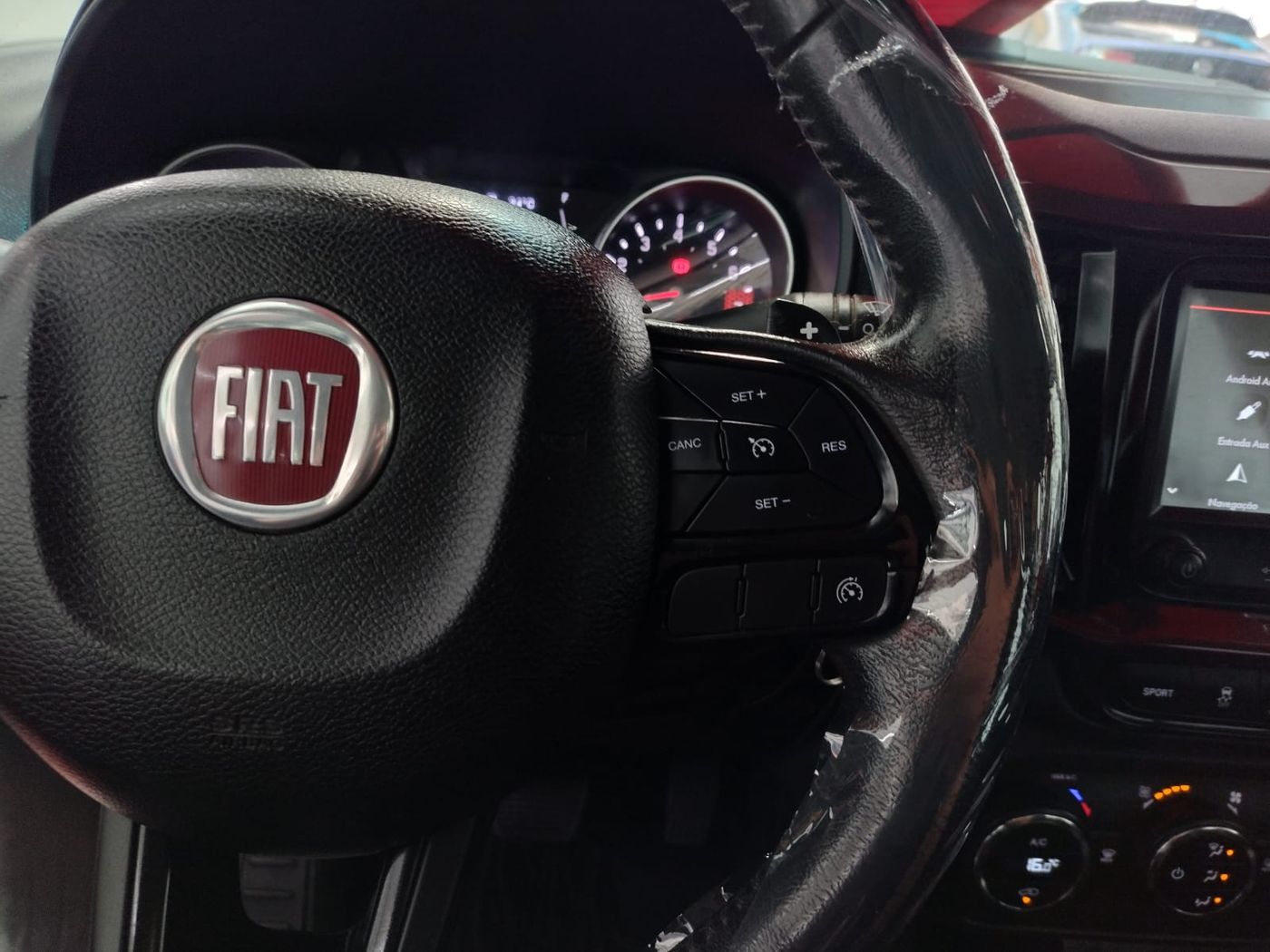 Fiat Toro Freedom 1.8 16V Flex Aut.