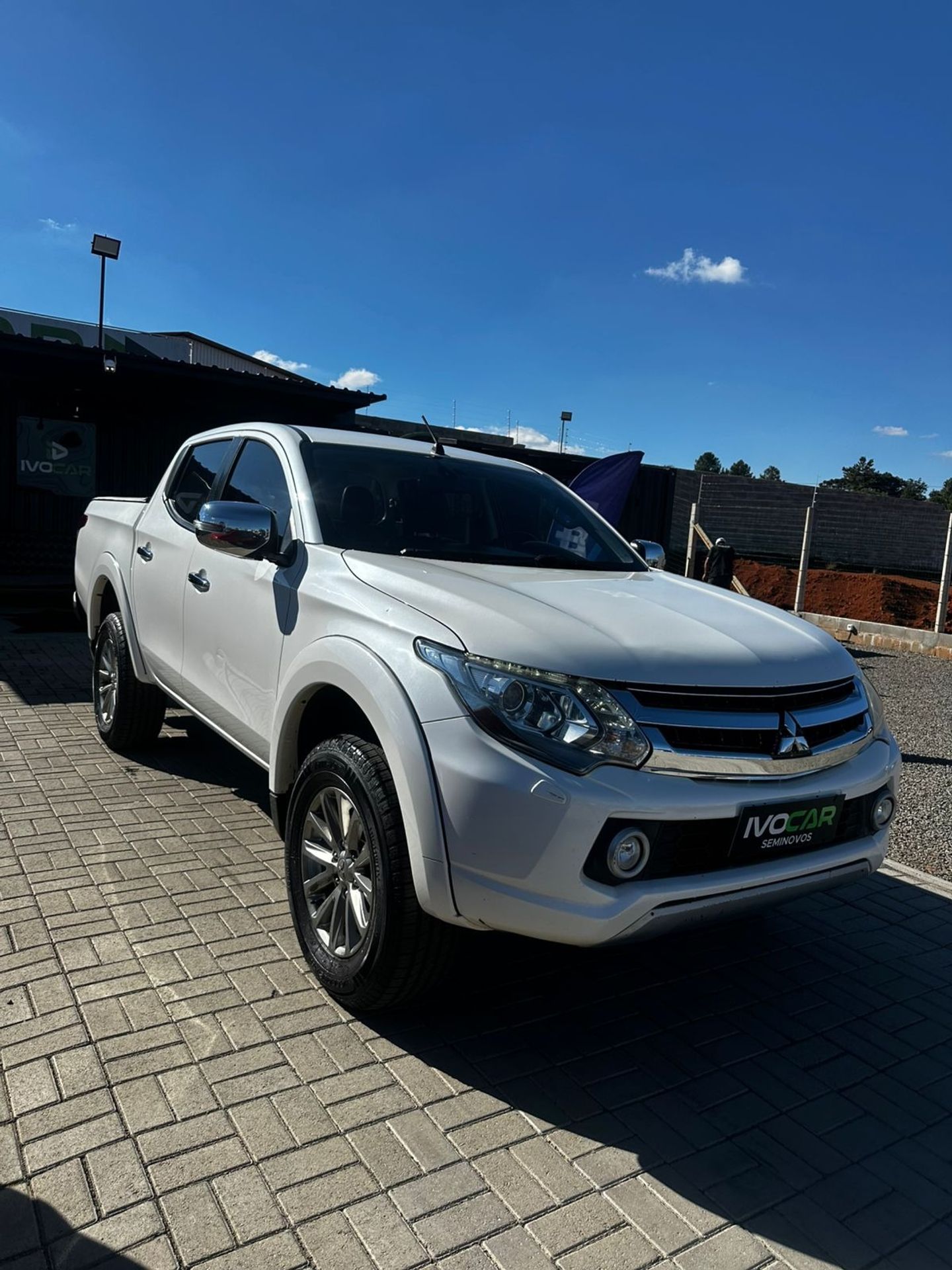 Mitsubishi L200 Triton Hpe S 2.4 Cd Dies Automático - foto 3
