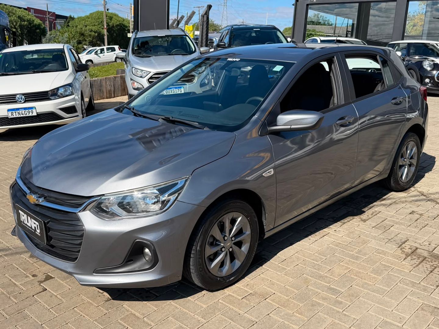 Chevrolet Onix Hatch LT 1.0 12V Flex 5P Mec - foto 3