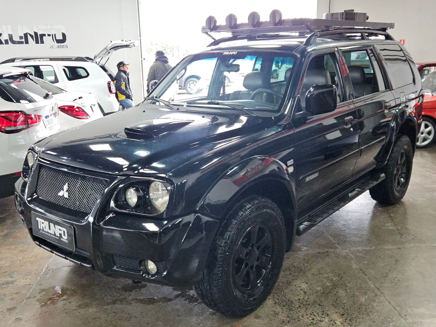Mitsubishi Pajero Sport Hpe 3.5 4X4 200cv Automático - foto 3