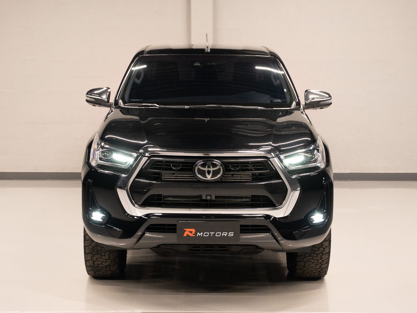 Toyota Hilux Cd Srx 4X4 2.8 TDI 16V Diesel Automático - foto 3