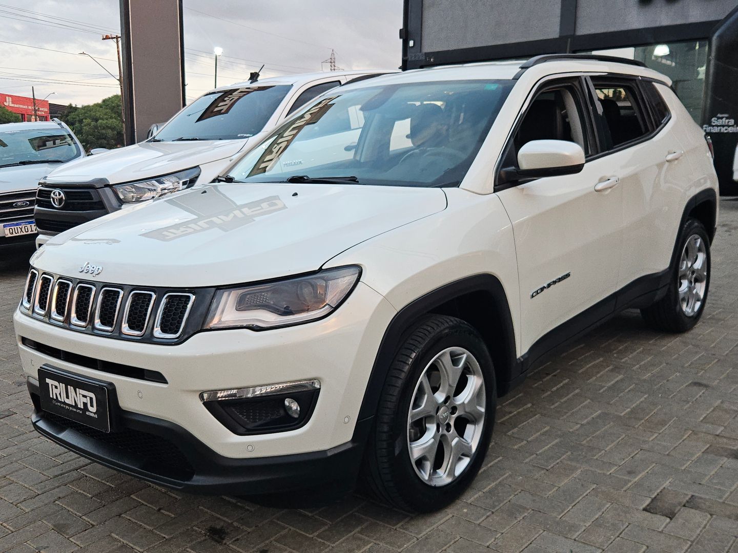 Jeep Compass Longitude 2.0 4X2 Flex 16V Automático - foto 3