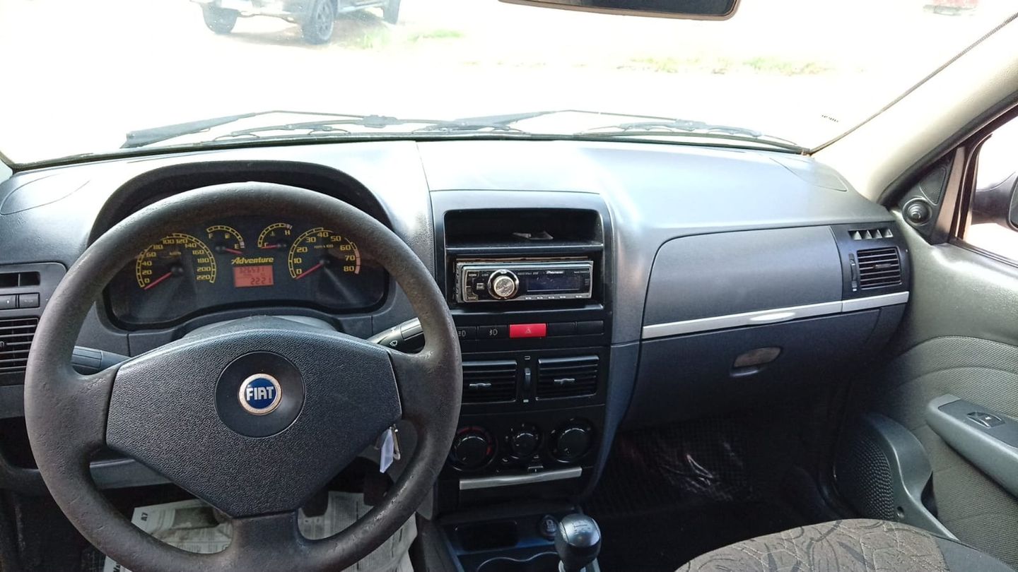Fiat Strada Adv Adv Tryon 1.8 MPI Flex 8V Ce - foto 3