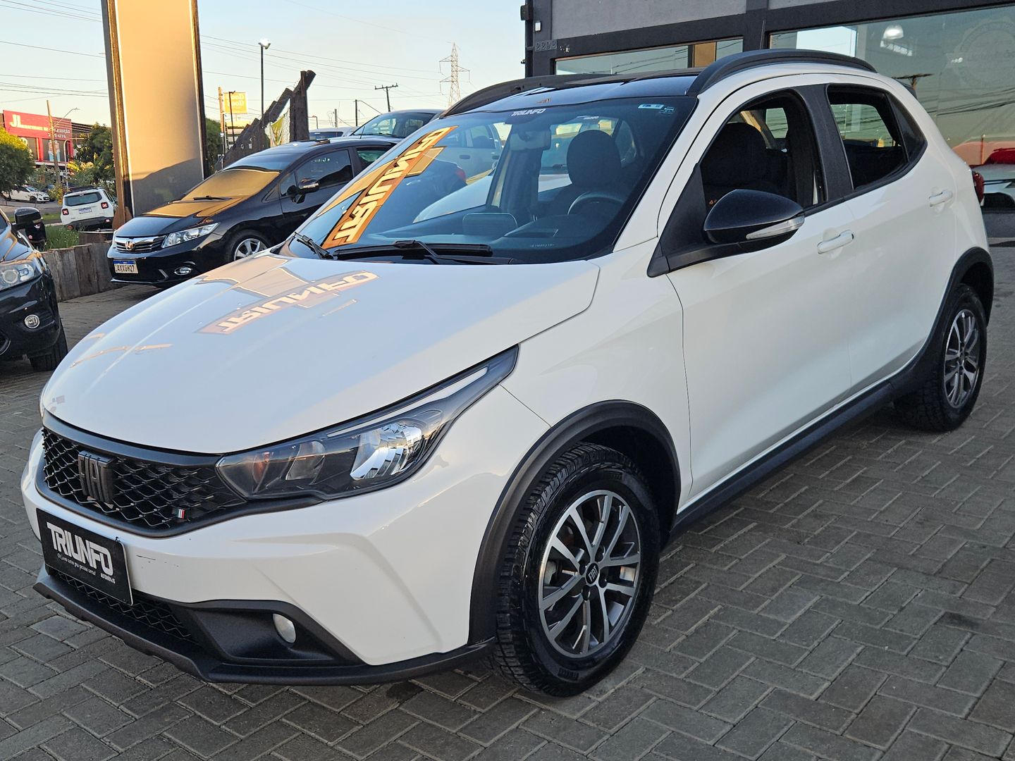 Fiat Argo Trekking 1.3 8V Flex - foto 3