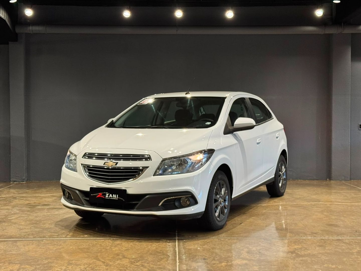 Chevrolet Onix Hatch LTZ 1.4 8V Flexpower 5P Mec - foto 3